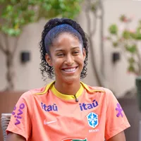 Gi Fernandes celebra convocação para a Seleção