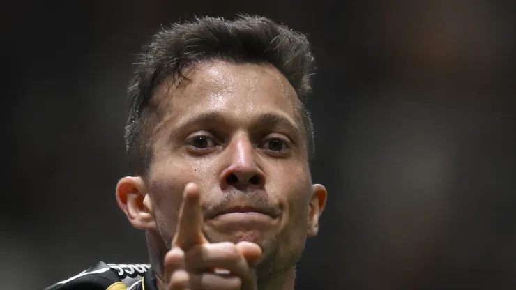 Bernard quer retornar ao futebol europeu e aguarda propostas para deixar o Atlético Mineiro. (Foto: Pedro Vilela/Getty Images)