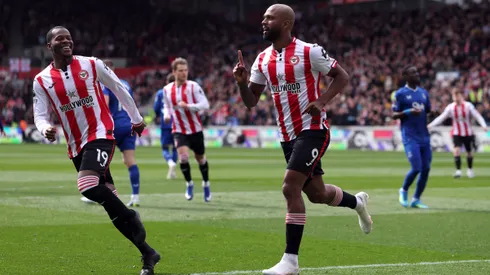 Igor Thiago comemorando gol pelo Brentford. Foto: Alex Pantling/Getty Images