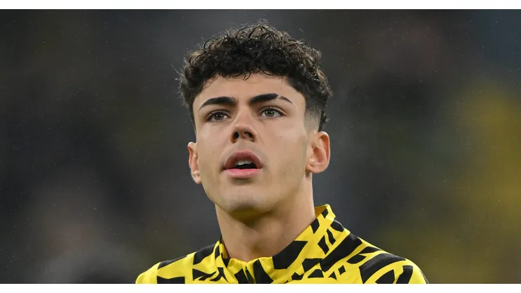 Barcelona e PSG monitoram Samuele Inácio, do Borussia Dortmund. (Photo by Stuart Franklin/Getty Images)