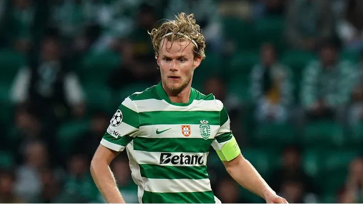 Manchester City quer contratar Morten Hjulmand para renovar o meio de campo de Pep Guardiola na próxima temporada. (Foto por Gualter Fatia/Getty Images)