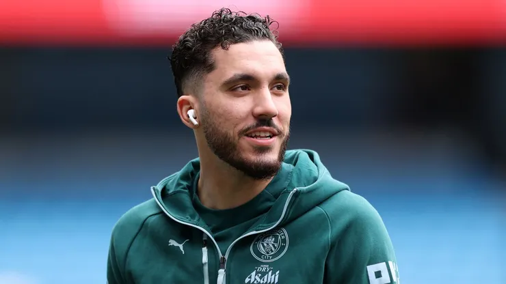 Cherki foi protagonista no jogo entre chelsea e Manchester City