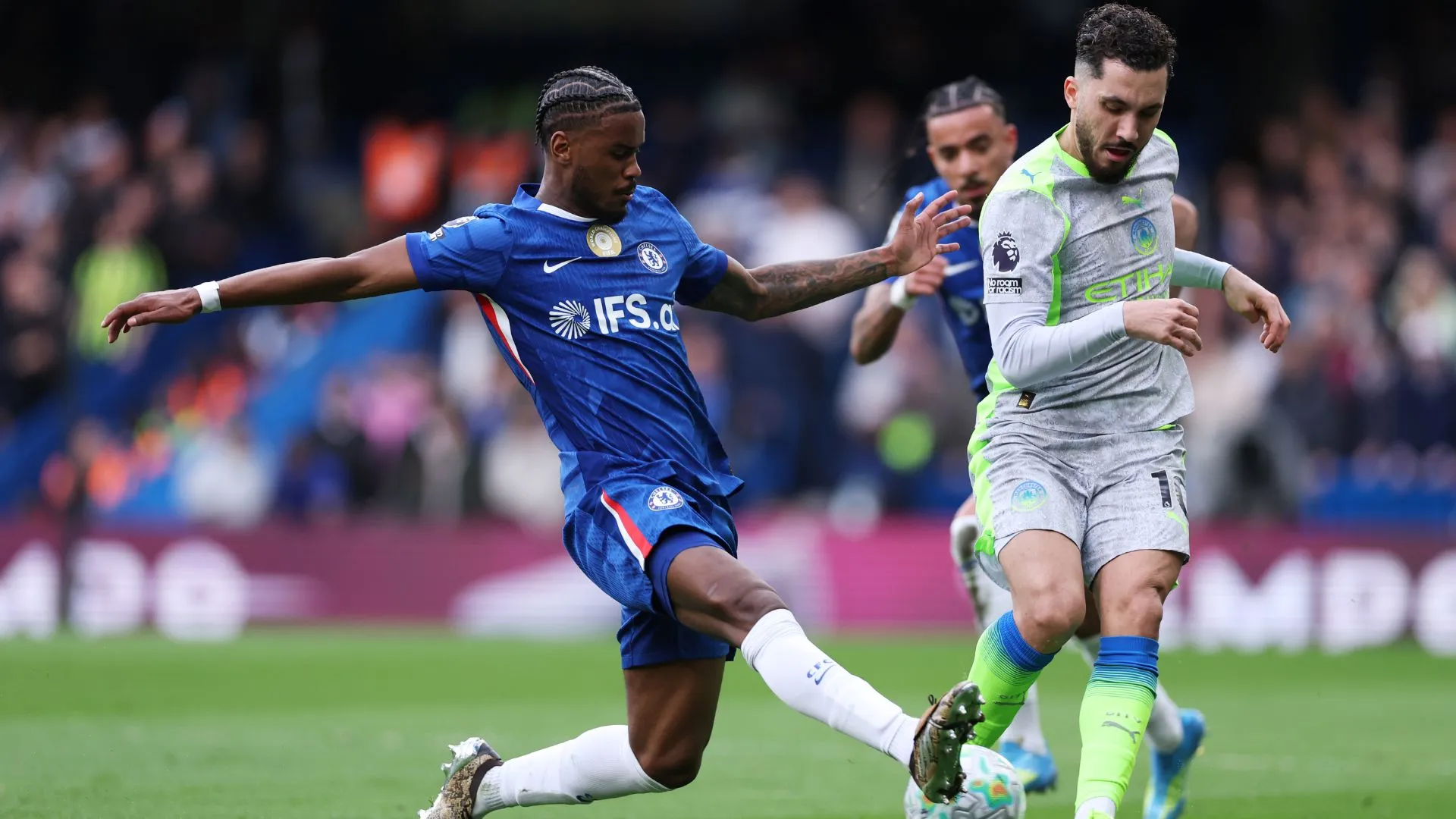 Lance de Cherki em Chelsea x Manchester City (foto: Justin Setterfield/Getty Images)