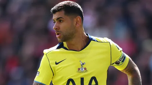 Cristian Romero durante jogo do Tottenham. (Photo by Stu Forster/Getty Images)