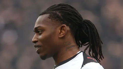 Milan já não tem mais paciência com Rafael Leão, afirma Hernanes. (Photo by Francesco Scaccianoce/Getty Images)