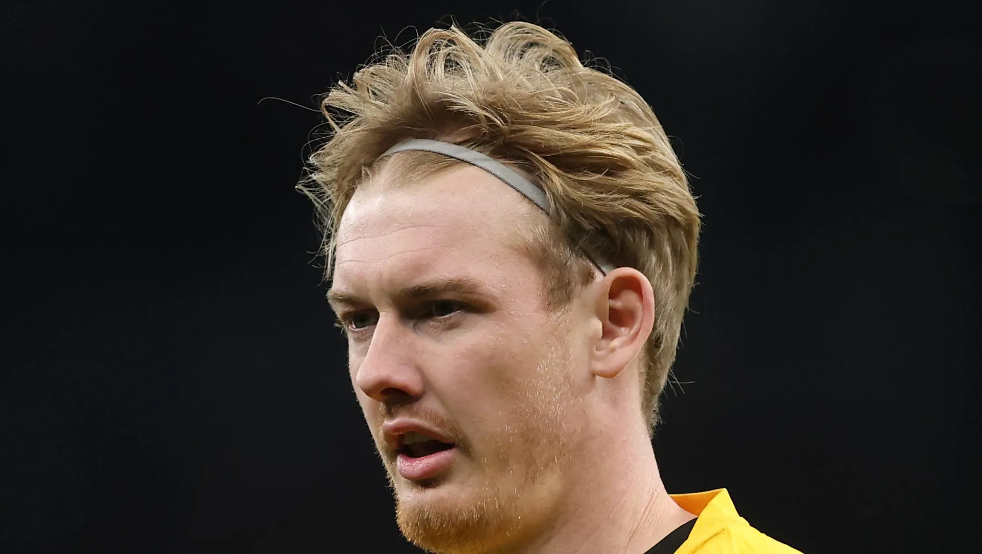 Julian Brandt, do Dortmund, durante a partida da 7ª rodada da Fase de Liga da UEFA Champions League 2025/26 entre Tottenham Hotspur e Borussia Dortmund no Tottenham Hotspur Stadium, em 20 de janeiro de 2026, em Londres, Inglaterra. (Foto de Julian Finney/Getty Images)