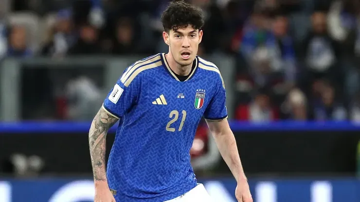 Bastoni durante jogo da Itália. (Photo by Marco Luzzani/Getty Images)