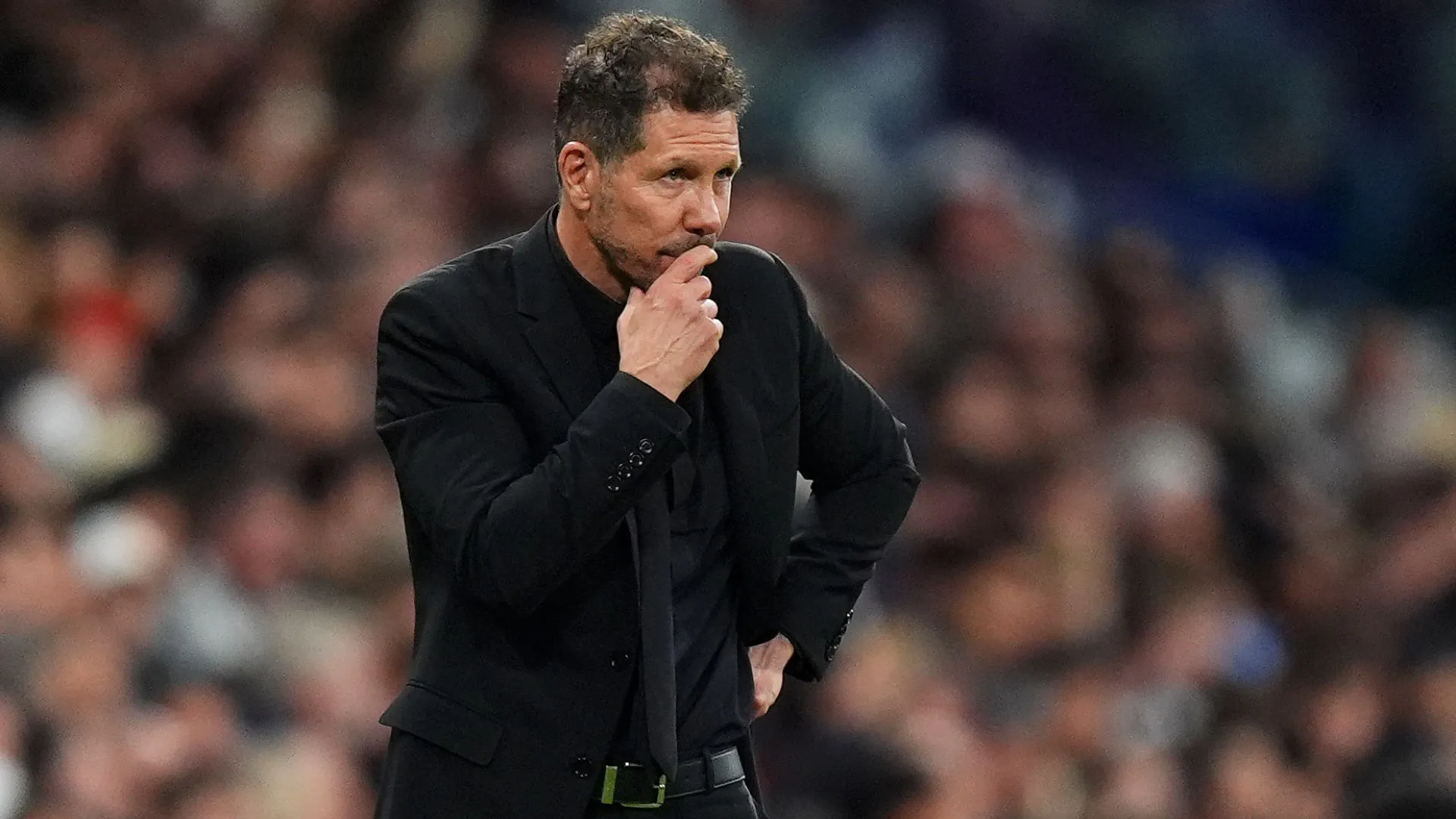 Diego Simeone vai comandar o Atlético de Madrid contra o Barcelona (foto: Angel Martínez/Getty Images)