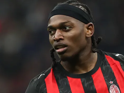Milan coloca Rafael Leão à venda
