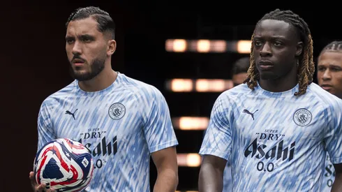 Doku e Cherki comentam sobre duelo contra o Arsenal e possibilidade de título. Foto: IMAGO / Nicolo Campo