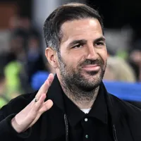 Fàbregas decide ficar no Como mesmo com interesse inglês