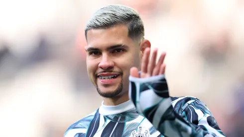 Bruno Guimarães se aproxima do Manchester United. Foto: George Wood/Getty Images