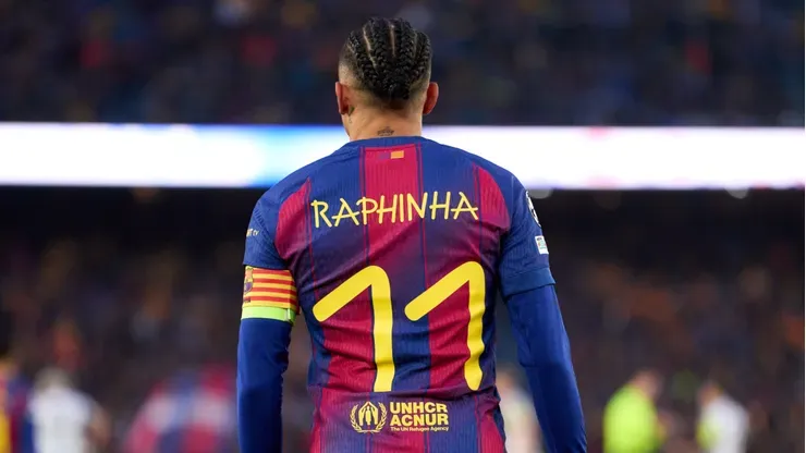 O atacante Raphinha em jogo do Barcelona (Alex Caparros/Getty Images)