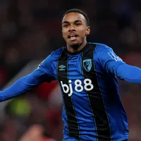 Liverpool prepara oferta para contratar Junior Kroupi, do Bournemouth