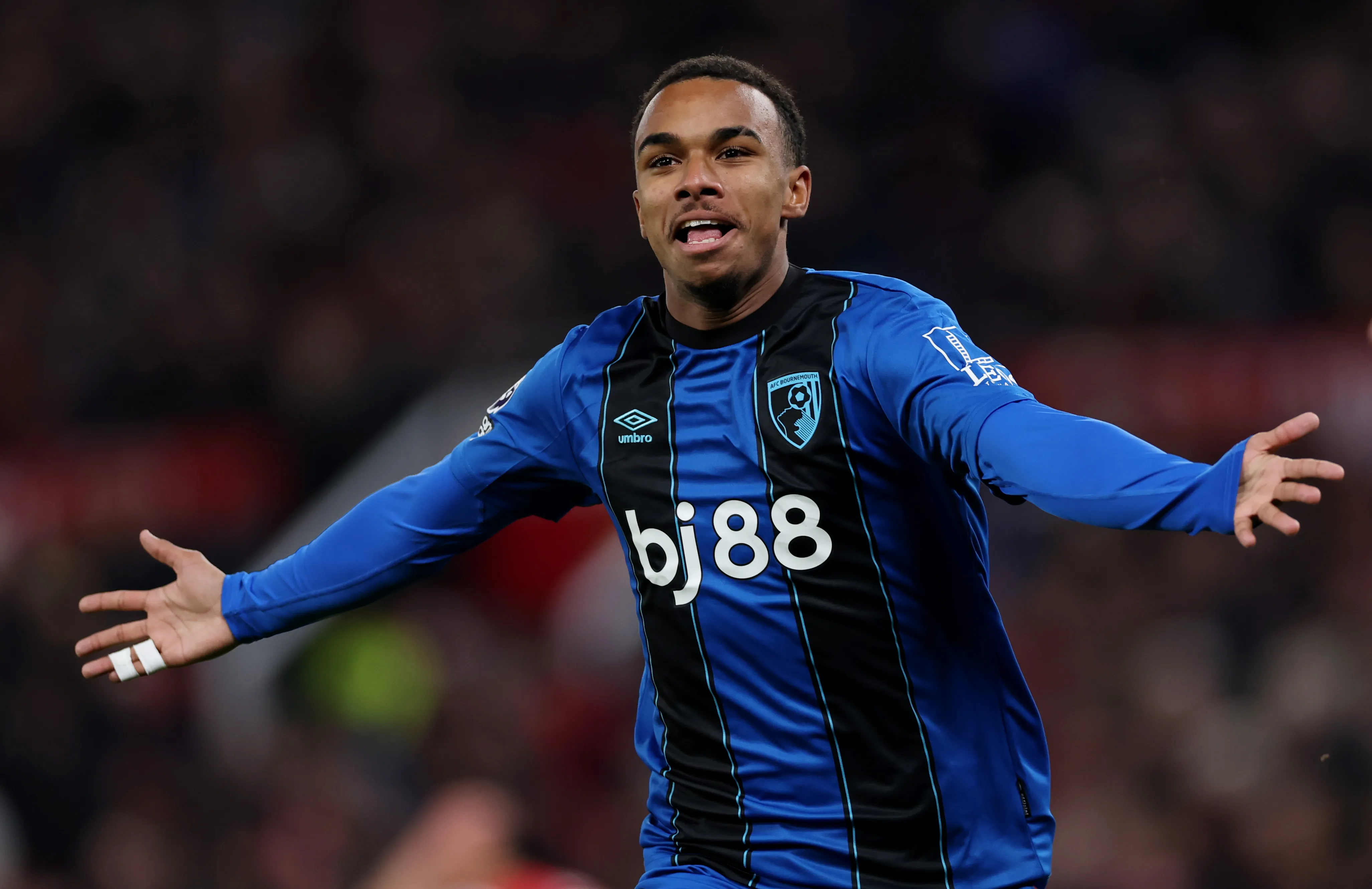 Arsenal mira contratação de Junior Kroupi. Foto: Stu Forster/Getty Images