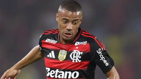 De La Cruz em campo com as cores do Flamengo. Foto: Lucas Figueiredo/Getty Images