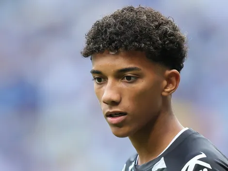 Robinho Jr. encaminha renovação com o Santos