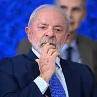 Ancelotti consulta Lula sobre presença de Neymar na Copa