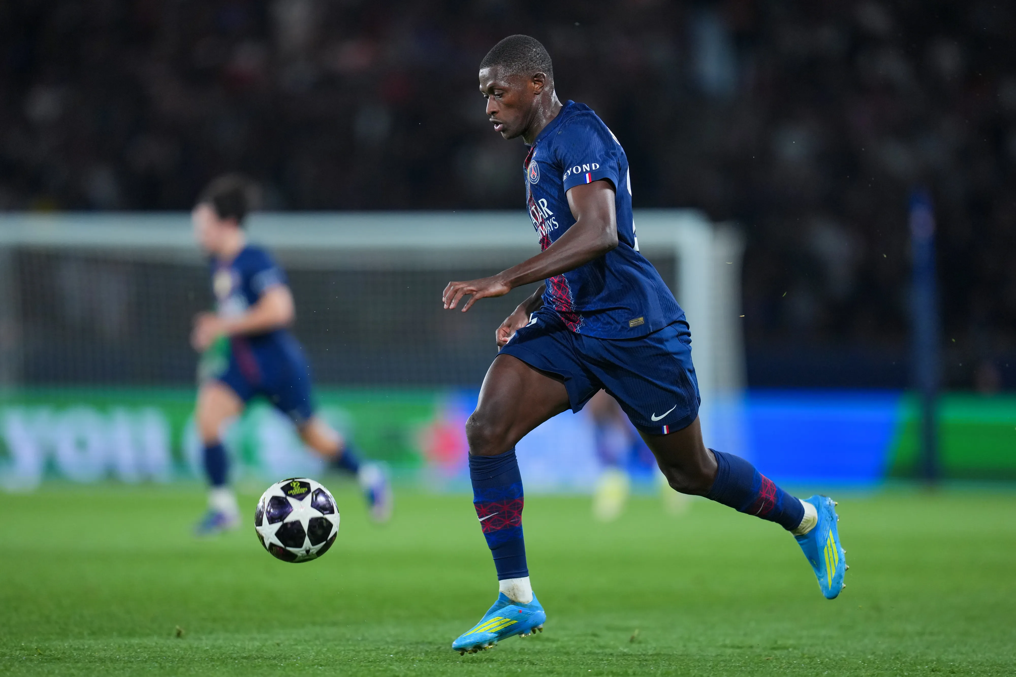 Nuno Mendes é mais um desfalque no PSG. (Photo by Franco Arland/Getty Images)