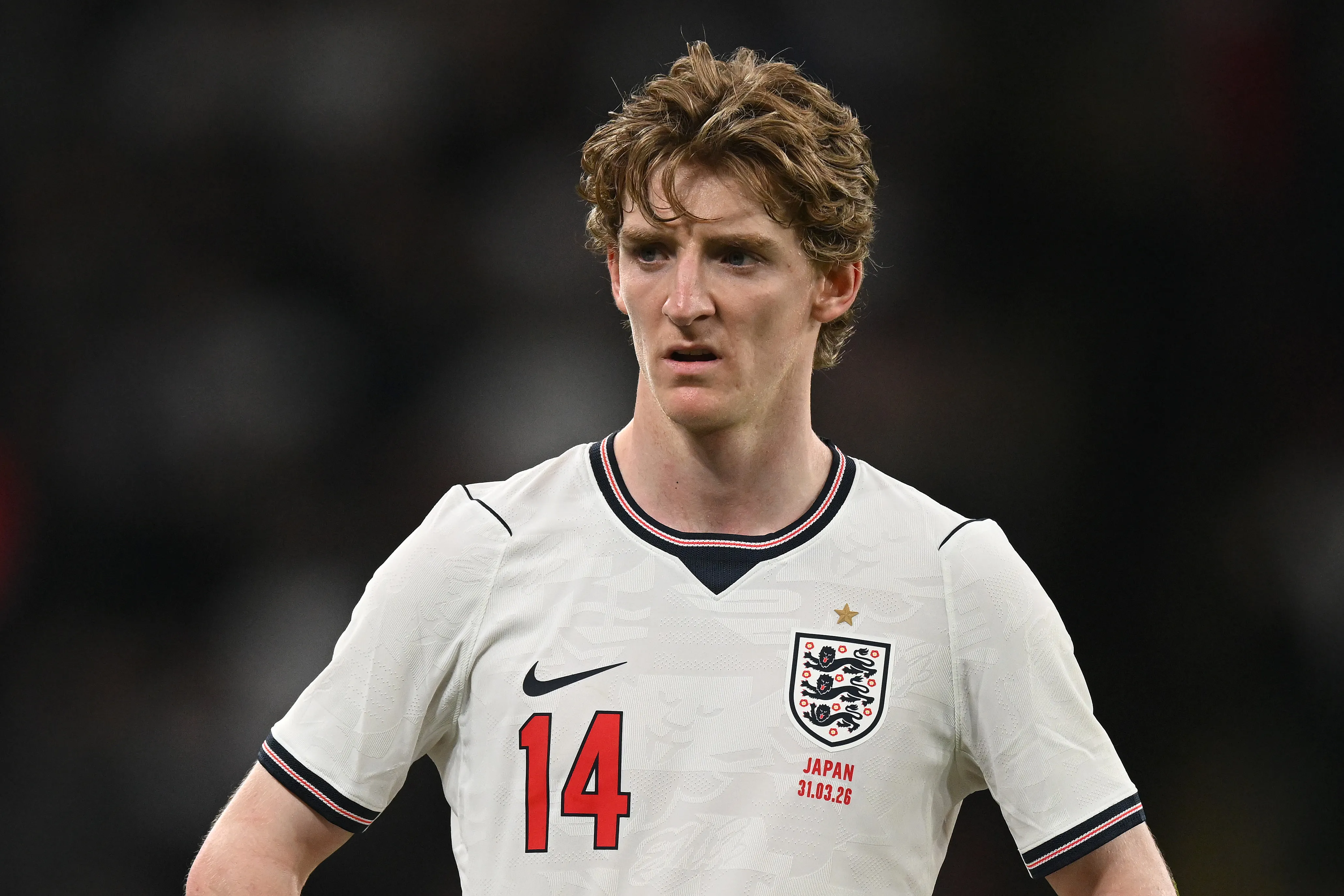 Gordon em campo com a seleção da Inglaterra (Foto: Mike Hewitt/Getty Images)