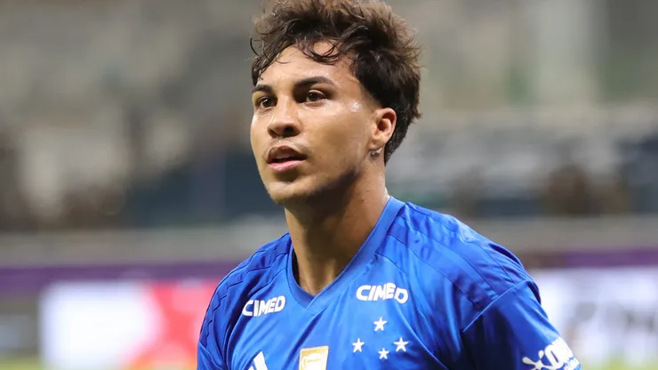 Kaio Jorge em campo pelo Cruzeiro. Foto: Gilson Lobo/AGIF