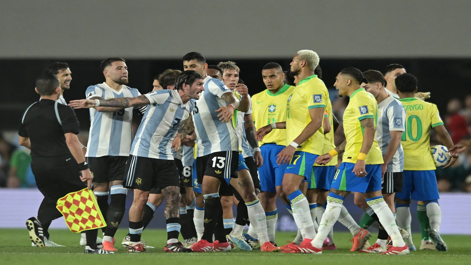 Brasil e Argentina nas Eliminatórias – Marcelo Endelli/Getty Images