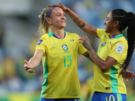 Vitória Calhau vibra com primeiro gol pela Seleção Feminina