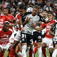 Santa Fe perde para o Corinthians e segue sem vitórias na Libertadores
