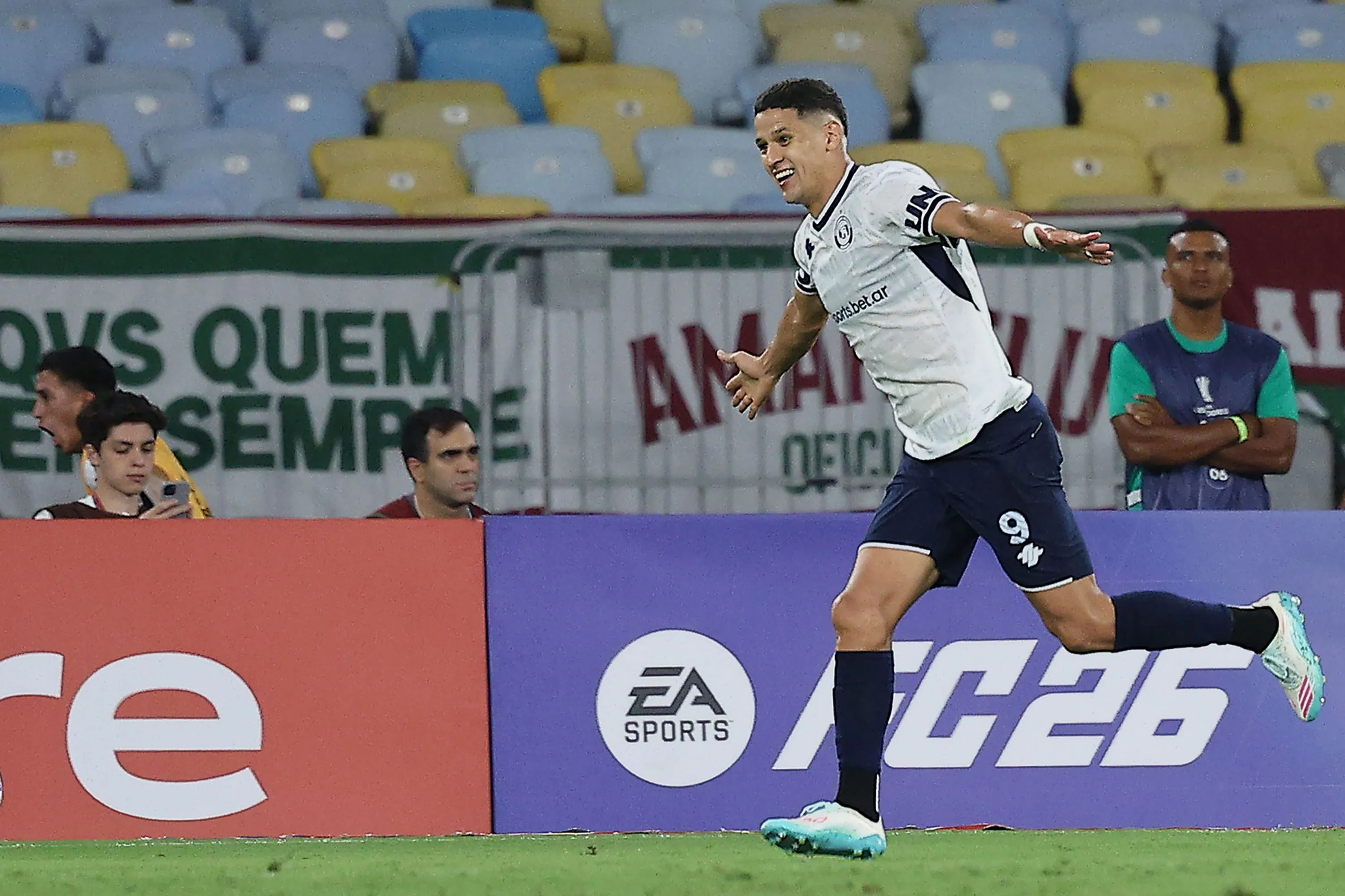 Aléx Arce comemora gol do Independiente Rivadavia. (Photo by Wagner Meier/Getty Images)