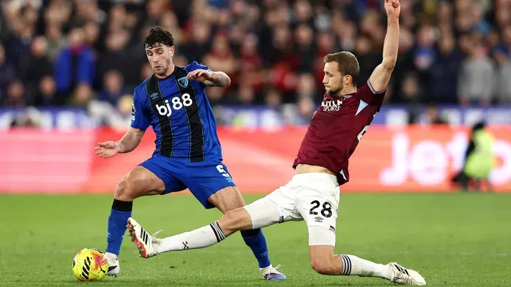 Marcos Senesi, do Bournemouth (James Fearn/Getty Images)