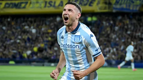 Adrián Martínez fez gol no jogo entre Racing e Botafogo