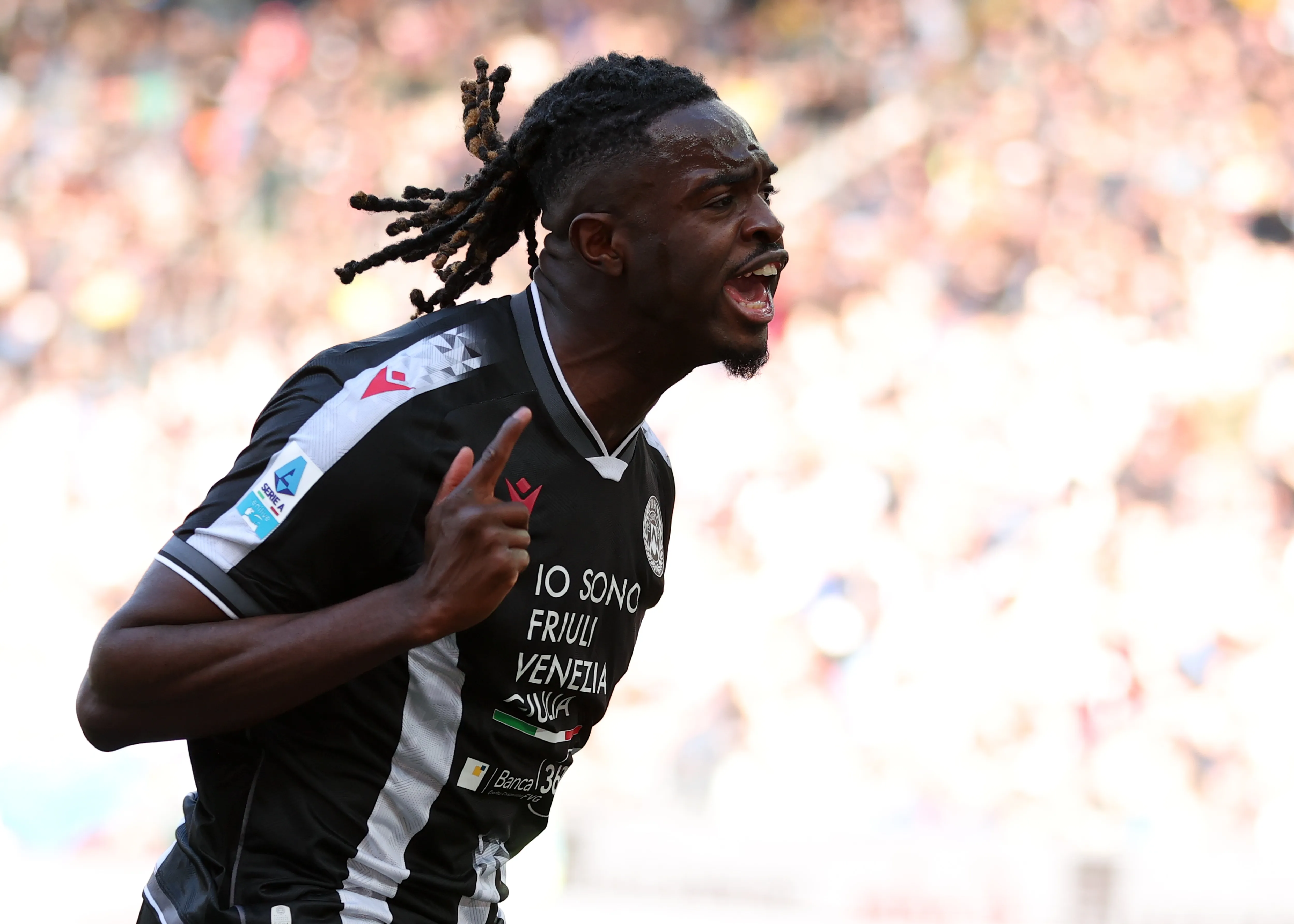 Oumar Solet em campo pela Udinese. Foto: Timothy Rogers/Getty Images