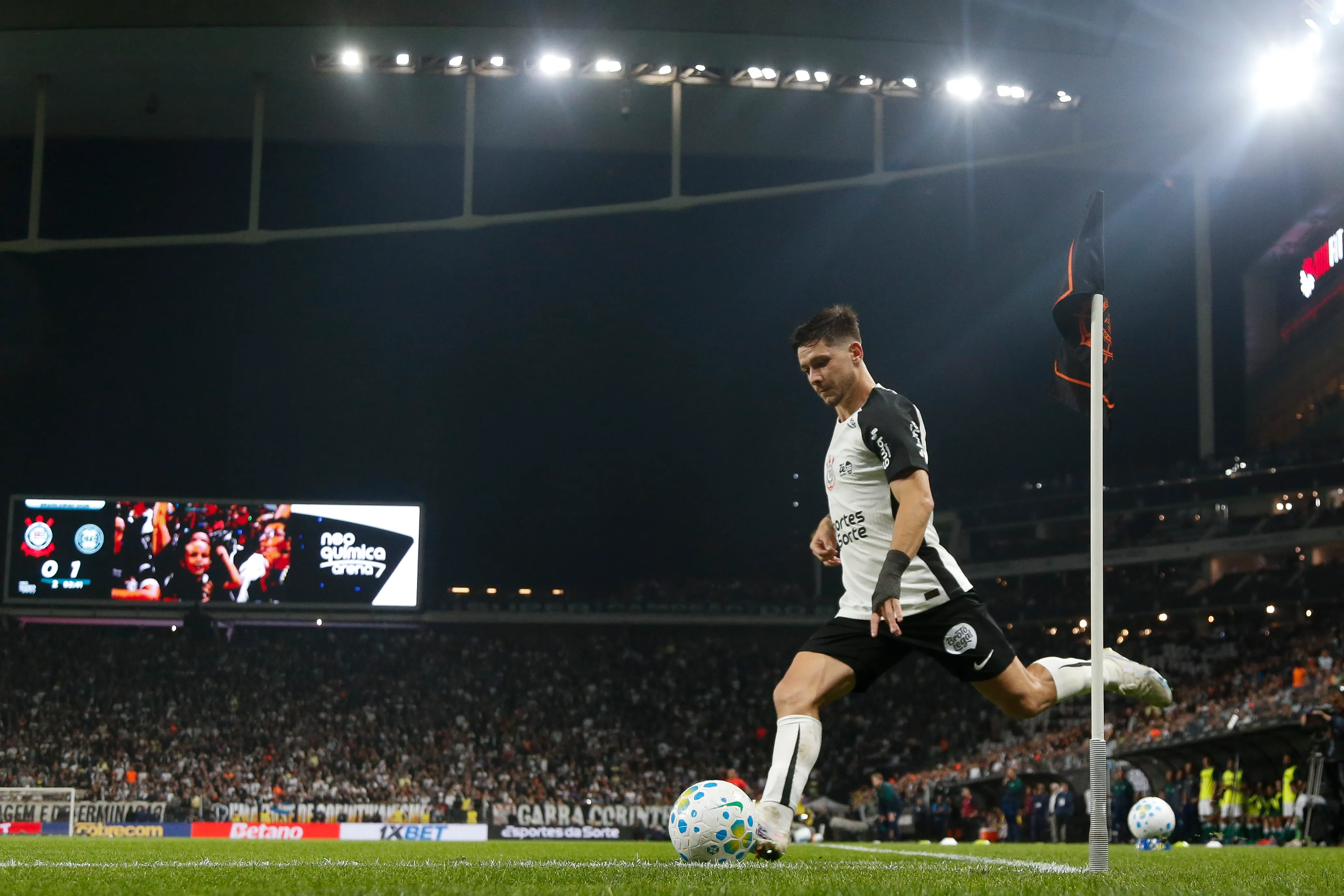 R. Garro pelo Timão. Foto: Miguel Schincariol/Getty Images