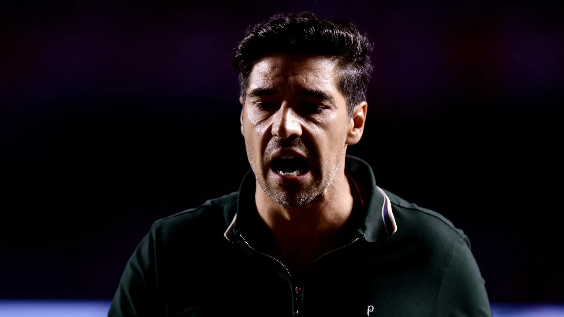 Abel Ferreira reclama em jogo do Palmeiras
