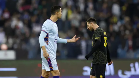 Partida entre Cristiano Ronaldo e Messi. (Foto: Yasser Bakhsh/Getty Images)