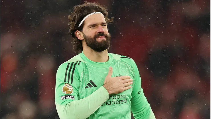 Liverpool ainda pode perder Alisson para Juventus mesmo após renovação de contrato. (Foto: Kate McShane/Getty Images)