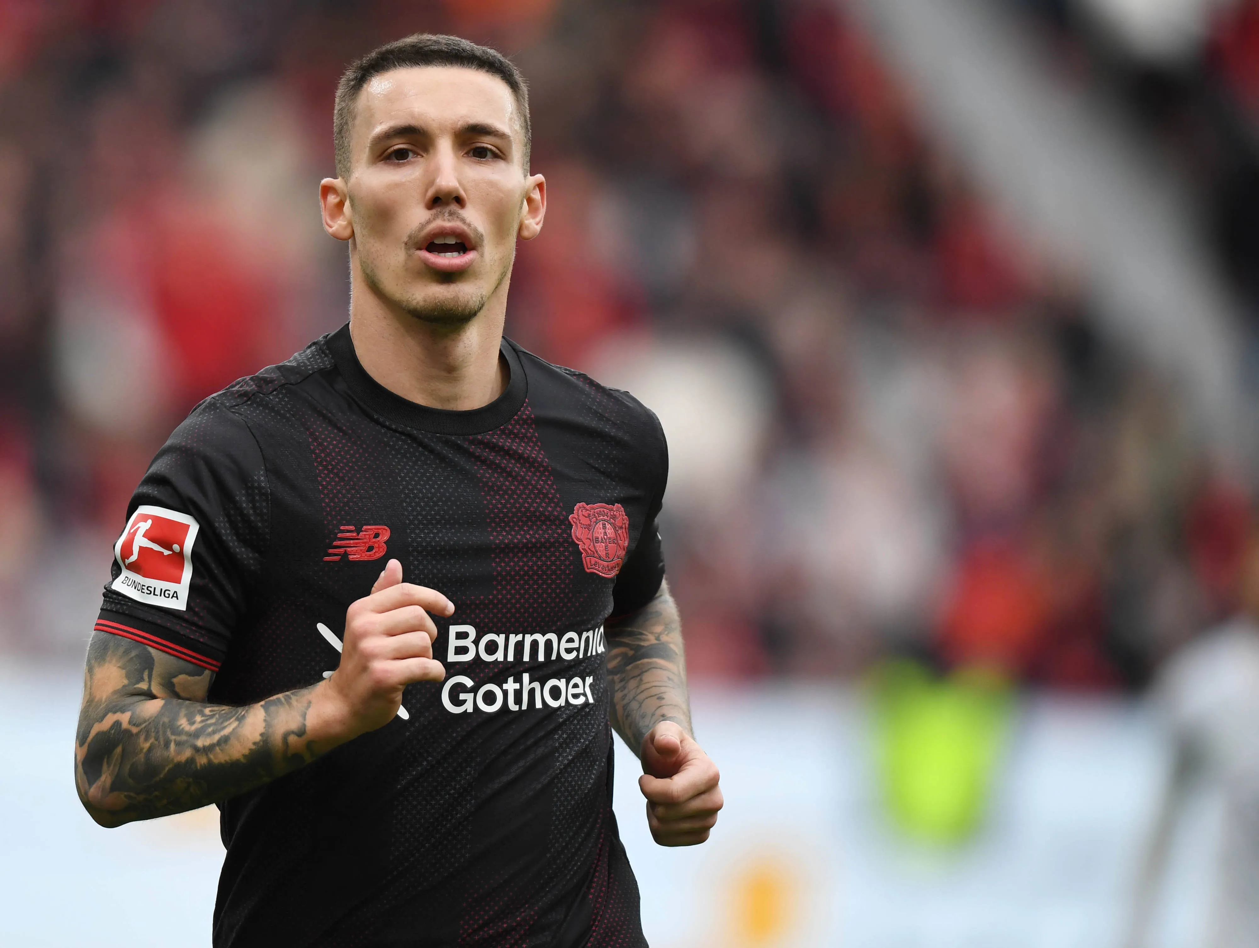 Grimaldo já atuou no Barcelona, na temporada 2015, onde atuou pelo time B. Foto: IMAGO /&nbsp;Jan Huebner