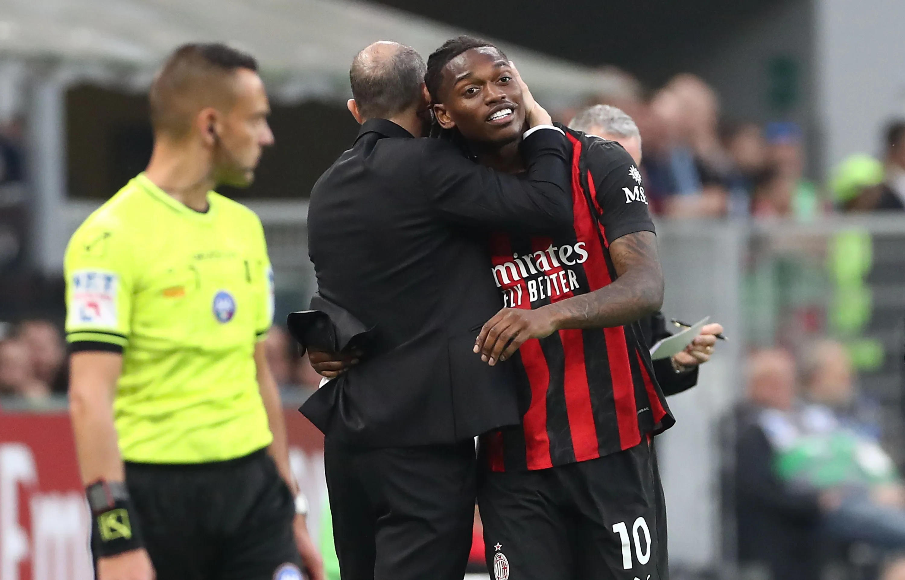 Leão vive fase conturbada com Allegri. Foto: Marco Luzzani/Getty Images