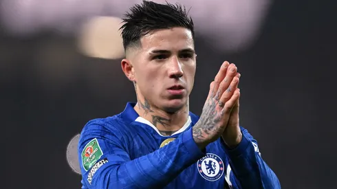 Enzo Fernández em uma partida pelo Chelsea (Foto: Clive Mason/Getty Images)