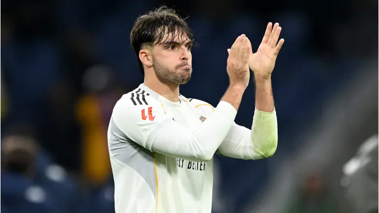 Real Madrid se incomoda com atitude de Raúl Asencio e decide negociá-lo na próxima janela de transferências. (Foto: Denis Doyle/Getty Images)