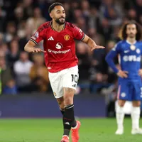 Manchester United vence o Chelsea e se aproxima de vaga na Champions