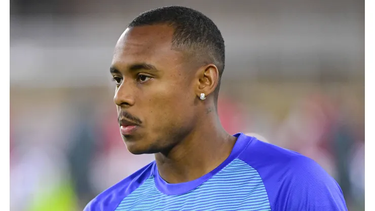 Igor Paixão topa trocar o Olympique de Marseille pela Premier League, mas quer R$ 2,4 milhões por mês. Foto: IMAGO / PsnewZ
