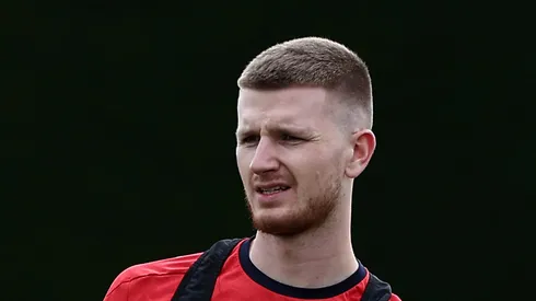Adam Wharton entra na mira do Liverpool como principal reforço para o meio campo nesta temporada. (Foto de James Fearn/Getty Images)