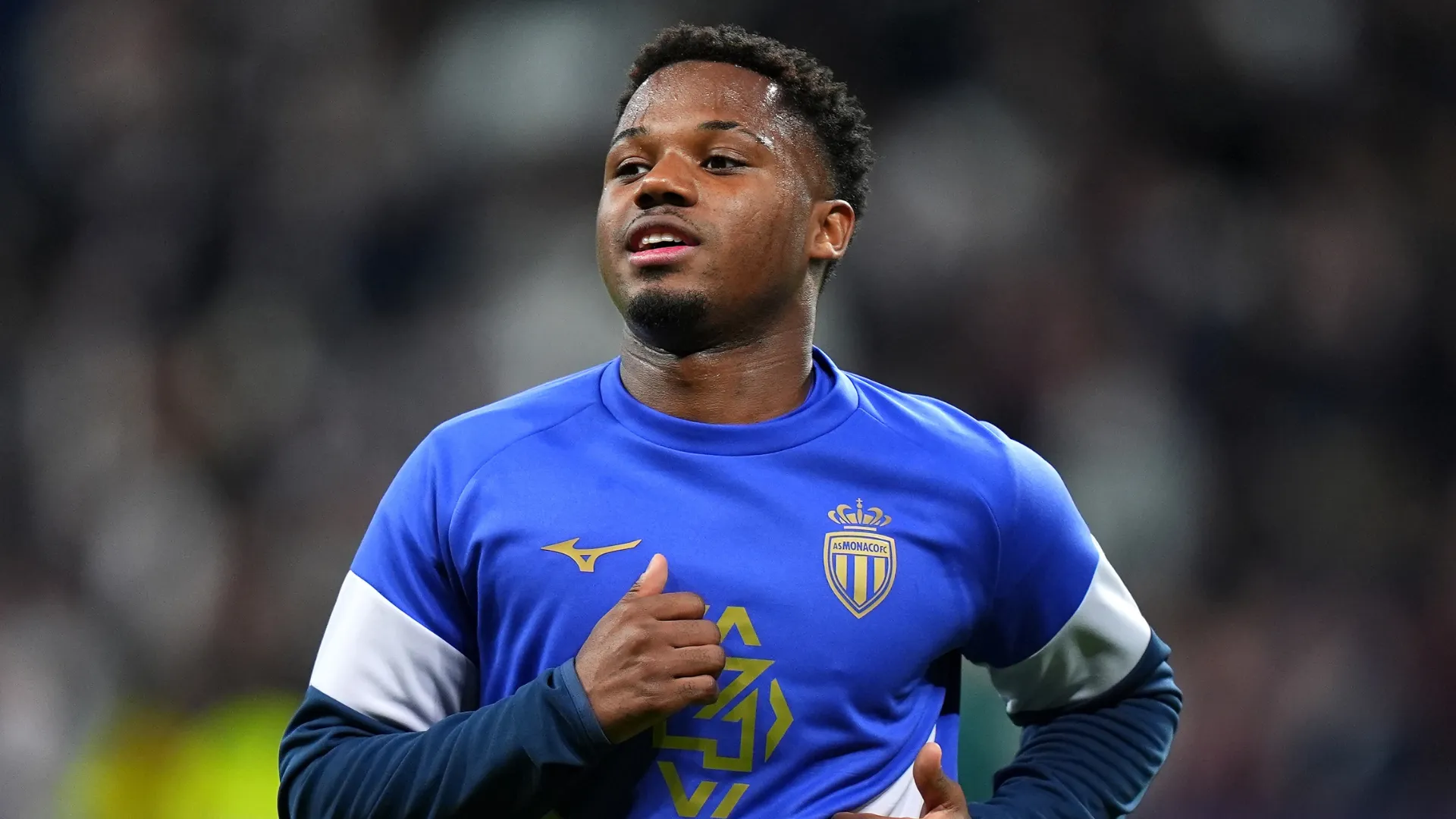 Ansu Fati correndo em jogo do Monaco