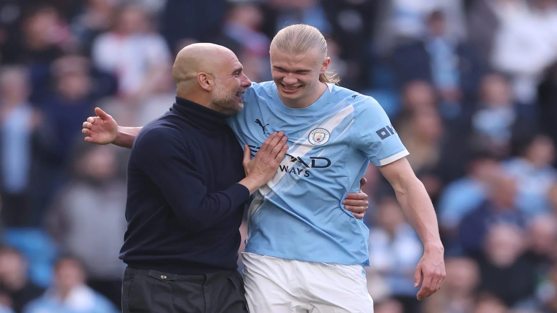 Guardiola e Haaland após a partida contra o Arsenal – Carl Recine/Getty Images