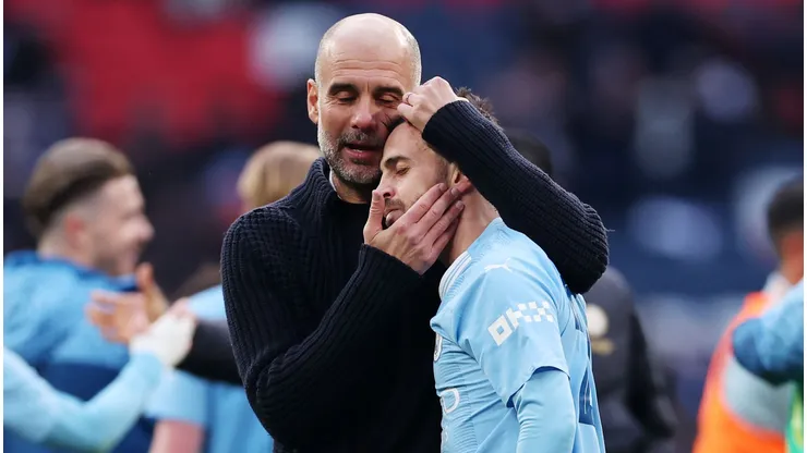Relação entre Guardiola e Bernardo Silva marca um dos ciclos mais vitoriosos do clube. Foto: Alex Pantling/Getty Images