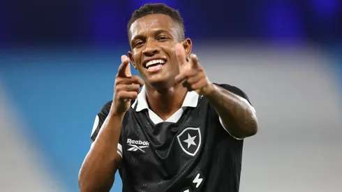 Danilo vive temporada goleadora pelo Botafogo