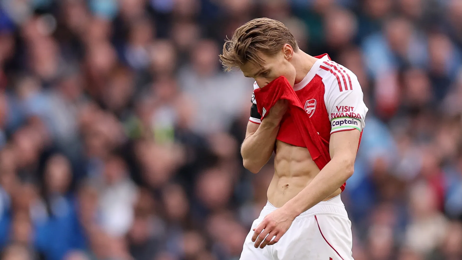 Martin Ødegaard lamenta em jogo do Arsenal