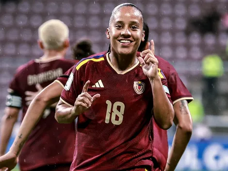 Kika Moreno, meia do Grêmio, marca dois gols pela Venezuela