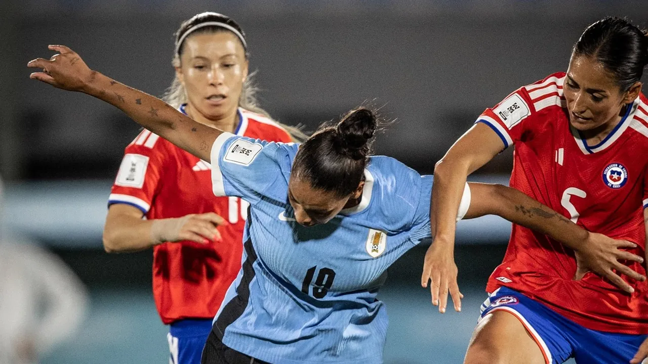 Belén Aquino atuando pela Seleção do Uruguai - Foto: Redes Sociais/Uruguai
